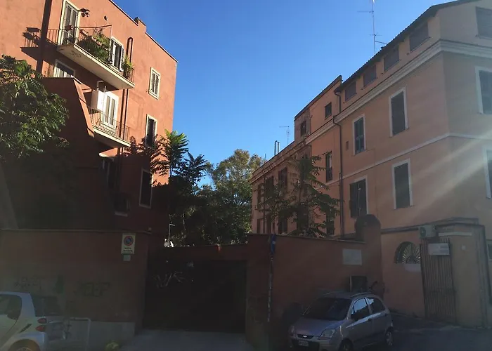 Guest Art Trastevere Station With Ac 4*